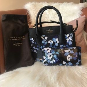 Kate Spade Crossbody Or handheld bag.